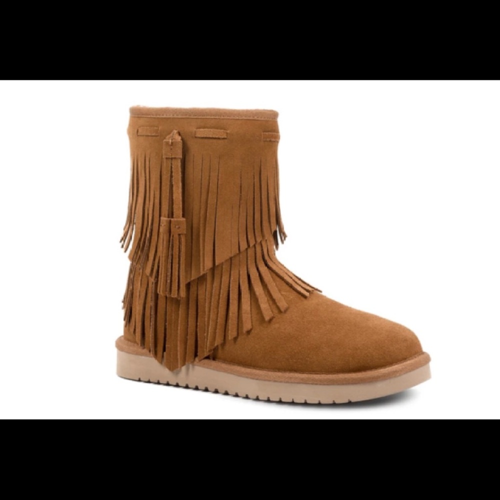 Koolaburra by UGG Cable Fringe Boot in Chestnut